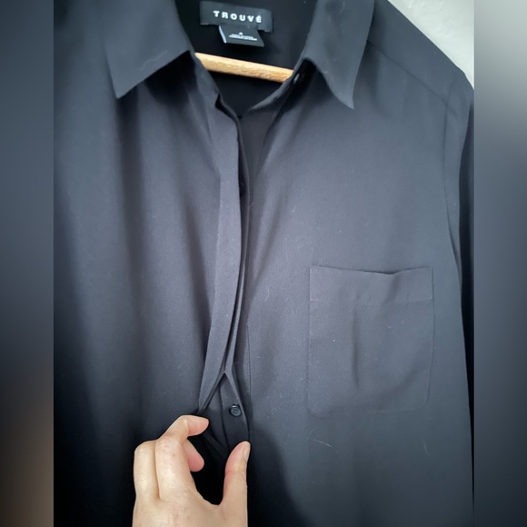 TROUVE Silky Button Down Long Sleeve blouse Size S In Black Style HL299932MI - Picture 11 of 13